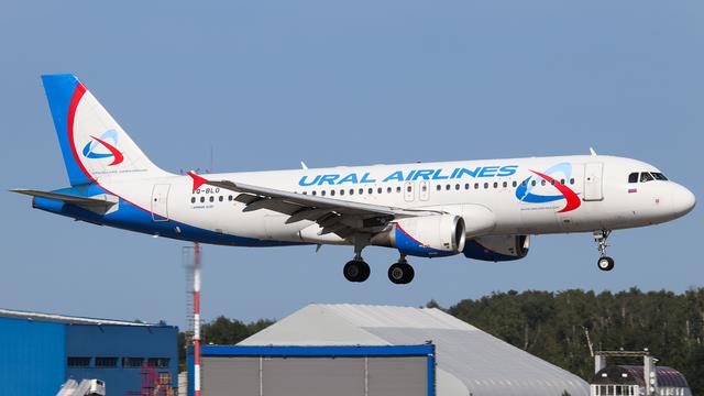 VQ-BLO:Airbus A320-200:Уральские авиалинии